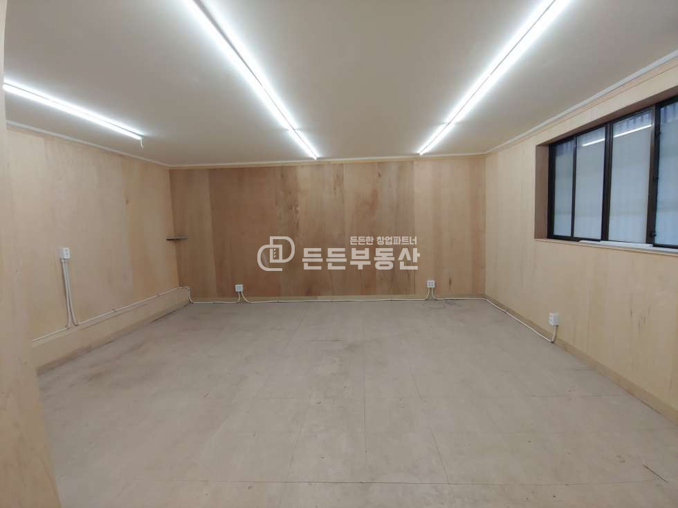 부산 부산진구 전포동 부전역 인근 공방 작업실 사무실 등 추천 공실 상가 월세 매물번호 10348 사진 1