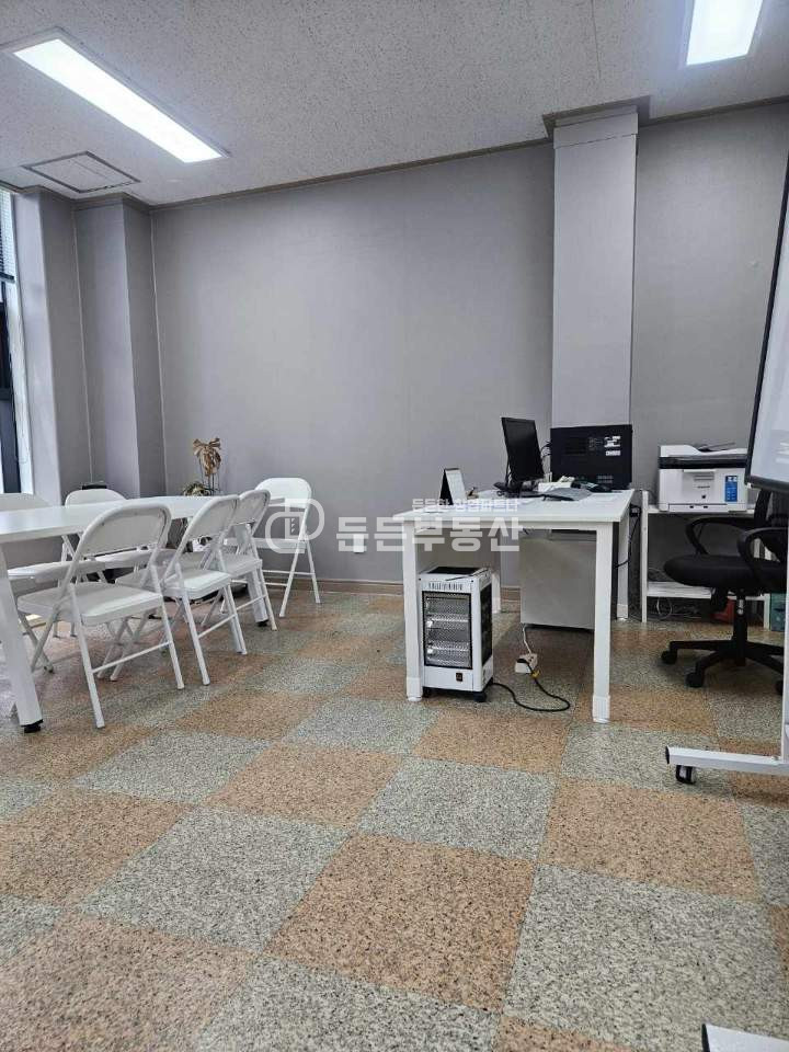 부산 동구 범일동 범일역 인근 대로변! 접근성 좋은 소형 사무실 추천 월세 매물번호 11429 사진 1