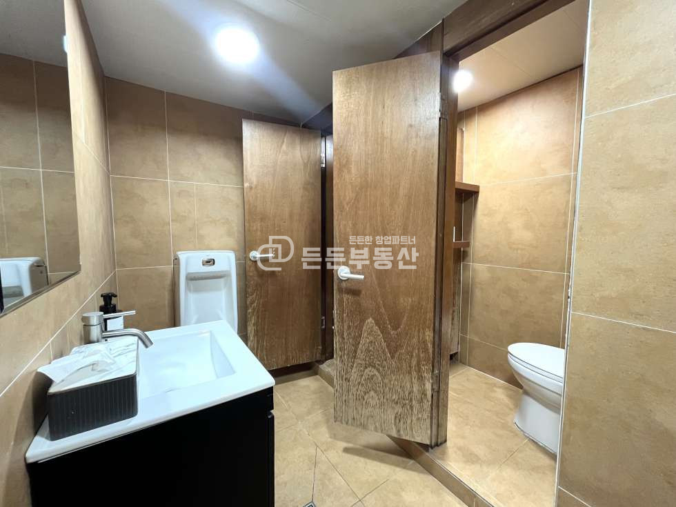 부산 부산진구 전포동 서면카페거리 음식점 임대 급매 빠른 문의 월세 매물번호 10919 사진 4