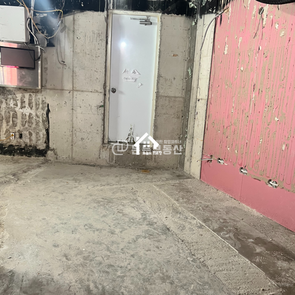 부산 부산진구 부전동 영광도서 술집 골목 1층 상가 월세 매물번호 10493 사진 2