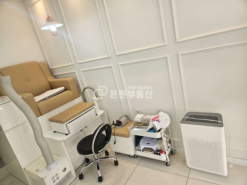 부산 부산진구 전포동 송상현 광장 인근 전포동 1층 네일샵 추천 월세 매물번호 11905 사진 1